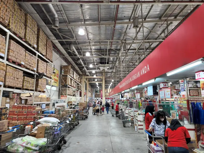 重庆美甲店美容床选购指南：从尺寸到材质全面解析