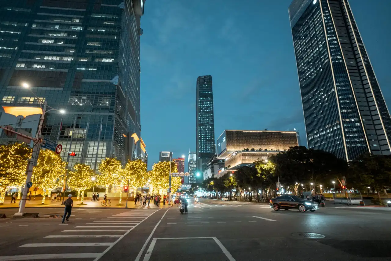 美容导入仪技术迭代对美甲店服务效率的提升影响分析