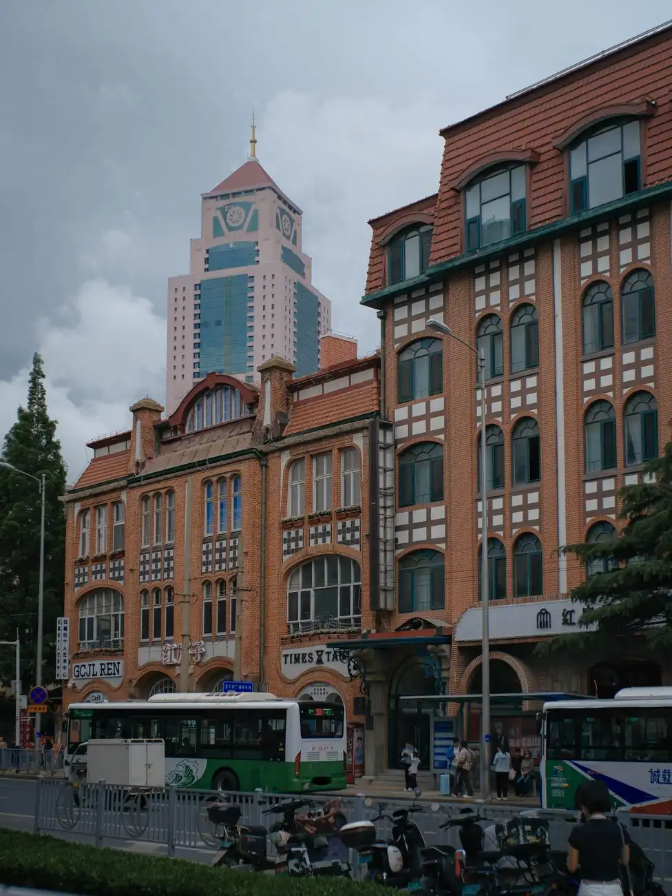 美容仪器与导入仪在重庆美甲店场景中的选型与配置要点